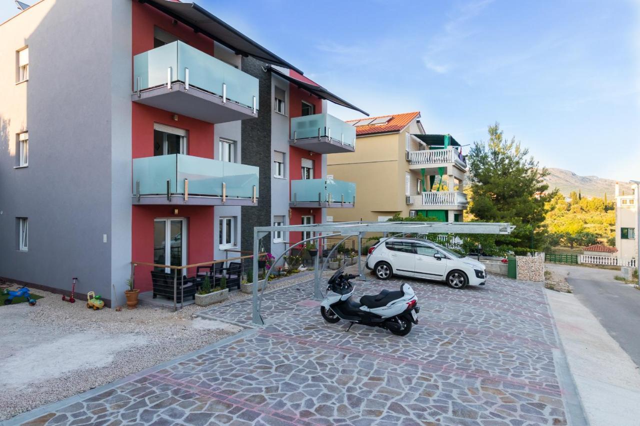 Apartments And Rooms With Parking Space Grebastica, Sibenik - 17831 ภายนอก รูปภาพ