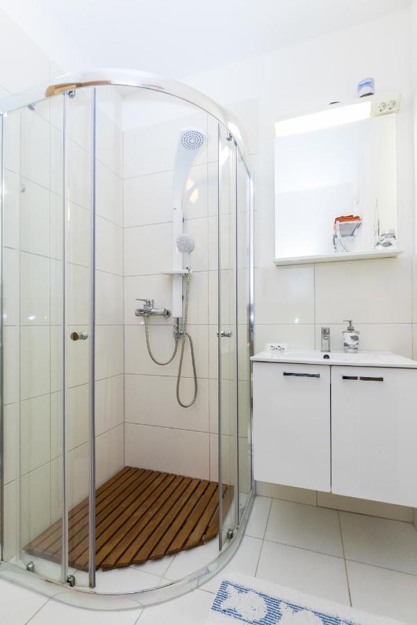 Apartments And Rooms With Parking Space Grebastica, Sibenik - 17831 ภายนอก รูปภาพ